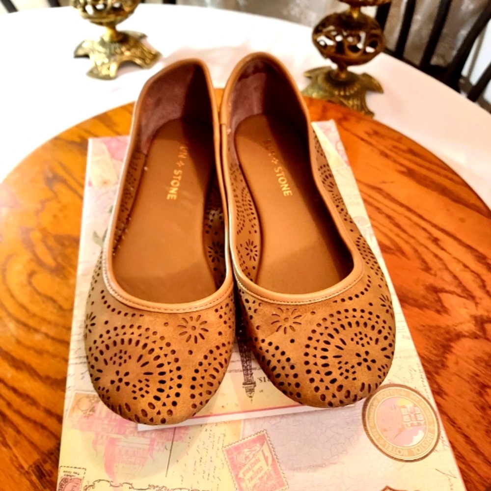 Sun & Stone Tan Flats-Size 7
